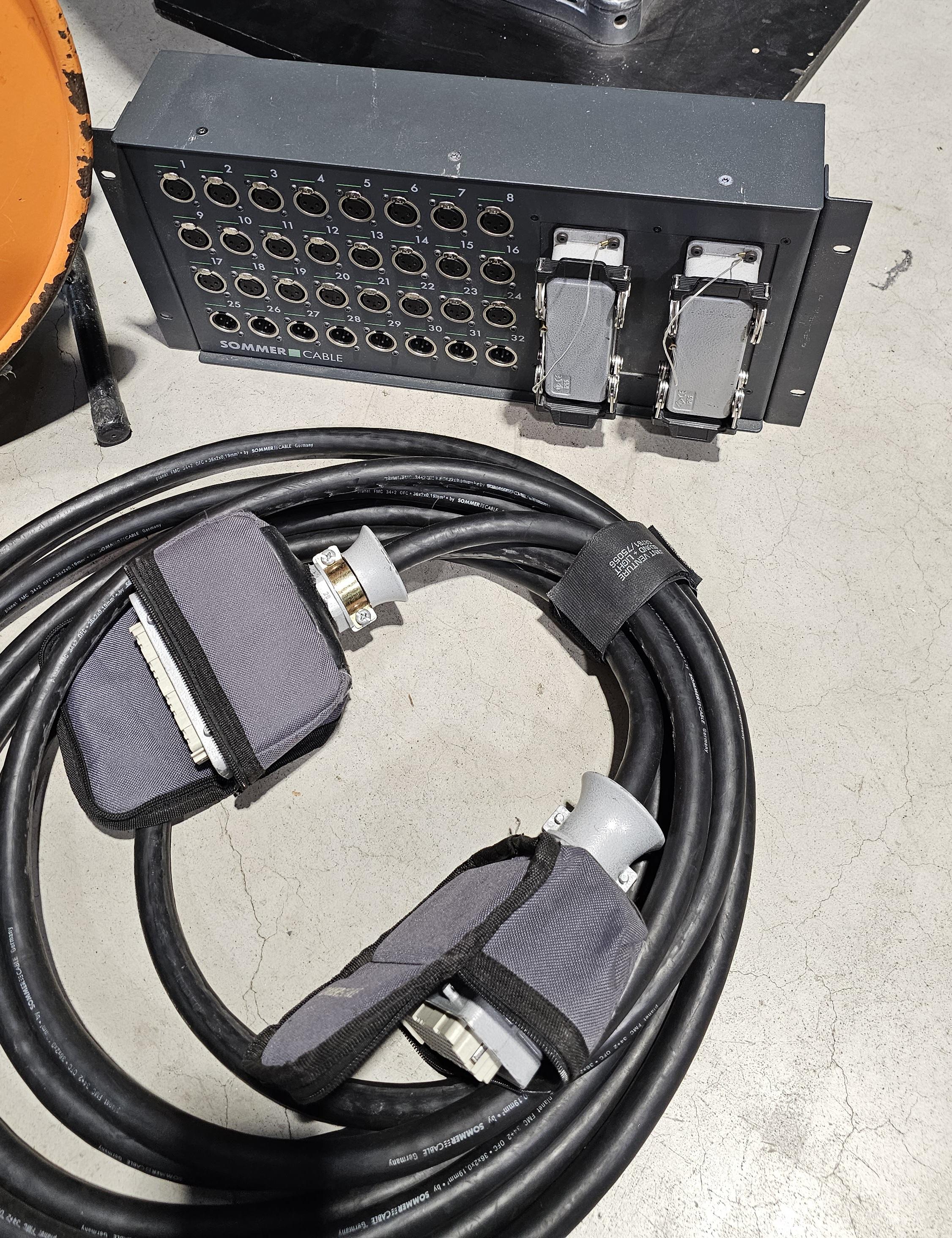 Sommer Cable Analog Multicore | 24 IN | 8 OUT | 50 Meter | Symmetrisch | Analog Splitter Sommer Cable Analog Multicore | 24 IN | 8 OUT | 50 Meter | Symmetrisch | Analog Splitter
