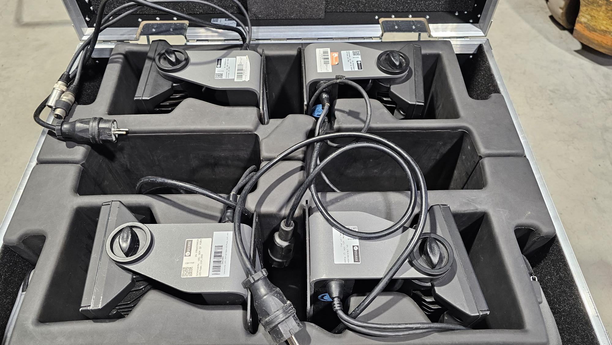 SGM Q2 RGBW LED-Fluter | 4er SET | Inkl. amptown Case SGM Q2 RGBW LED-Fluter | 4er SET | Inkl. amptown Case