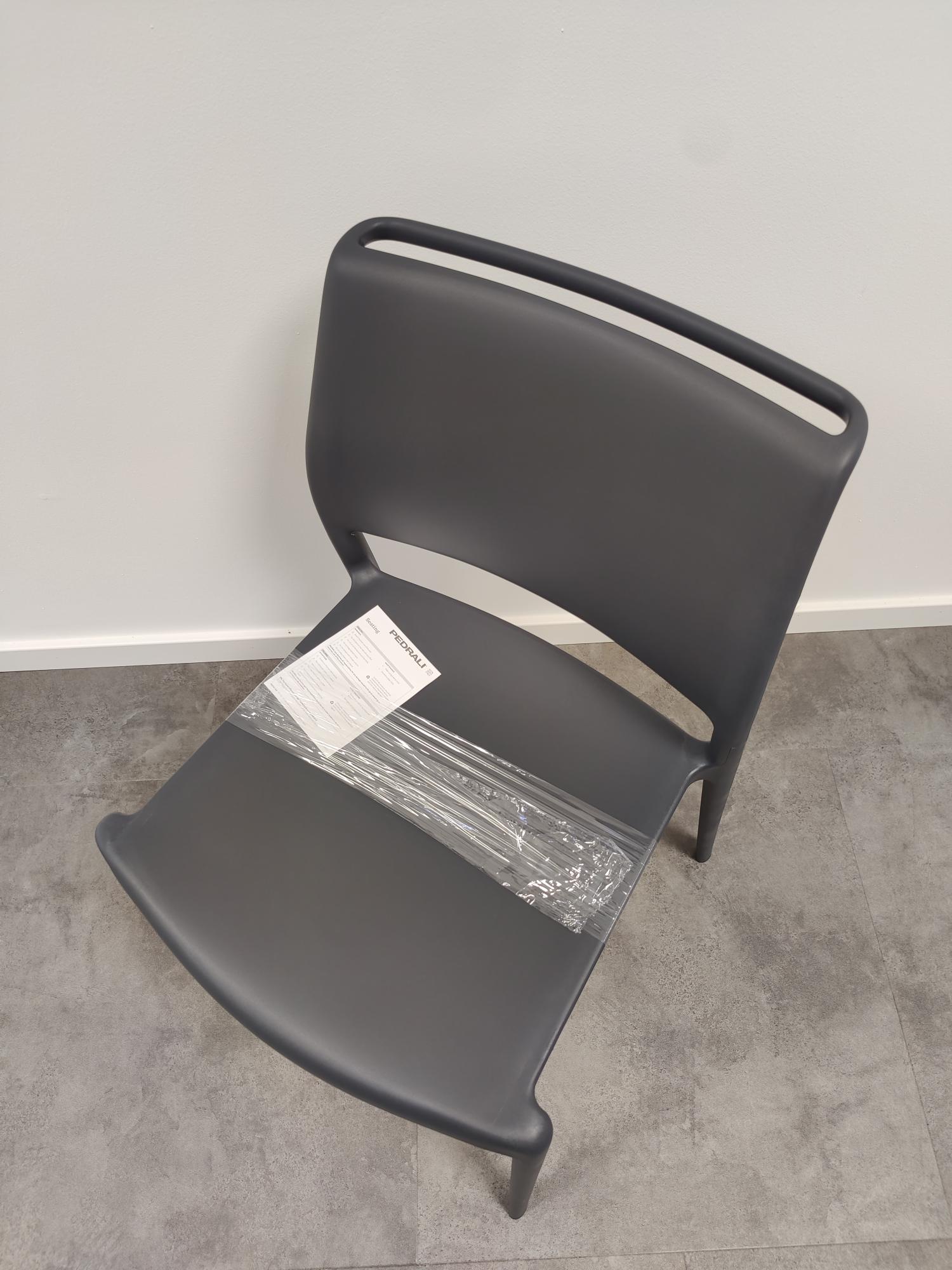 PEDRALI ara 310 | Outdoorstuhl | Grau Anthrazit | Polypropylen mit Glasfiber