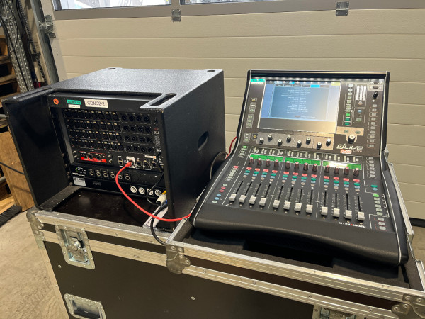 Allen & Heath dLive SET C1500 mit CDM32 inkl. Erweiterungskarten und Flightcase